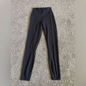 Lululemon Wunder Train Contour Fit 25” high rise leggings - Black - Size 2